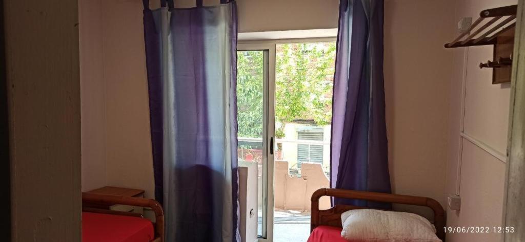 Royal Hostel Tiranë Ngoại thất bức ảnh