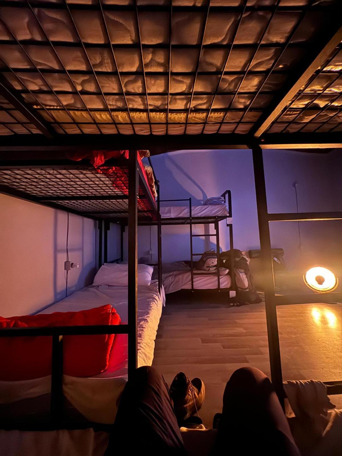 Royal Hostel Tiranë Ngoại thất bức ảnh