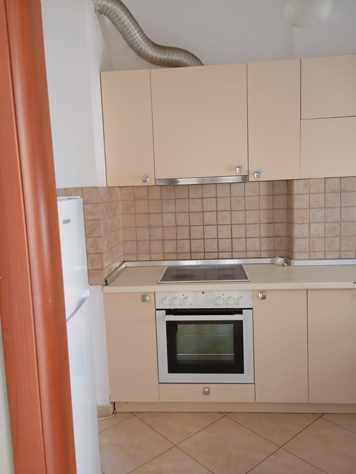 Royal Hostel Tiranë Ngoại thất bức ảnh