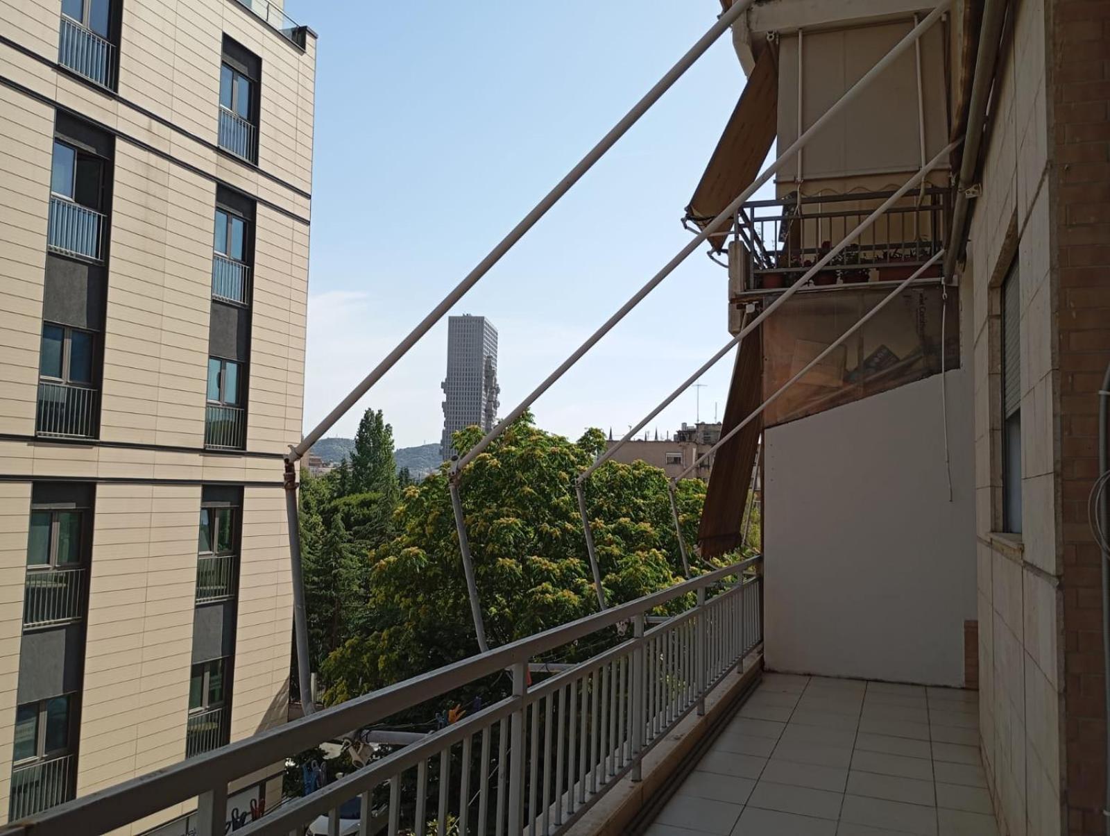Royal Hostel Tiranë Ngoại thất bức ảnh